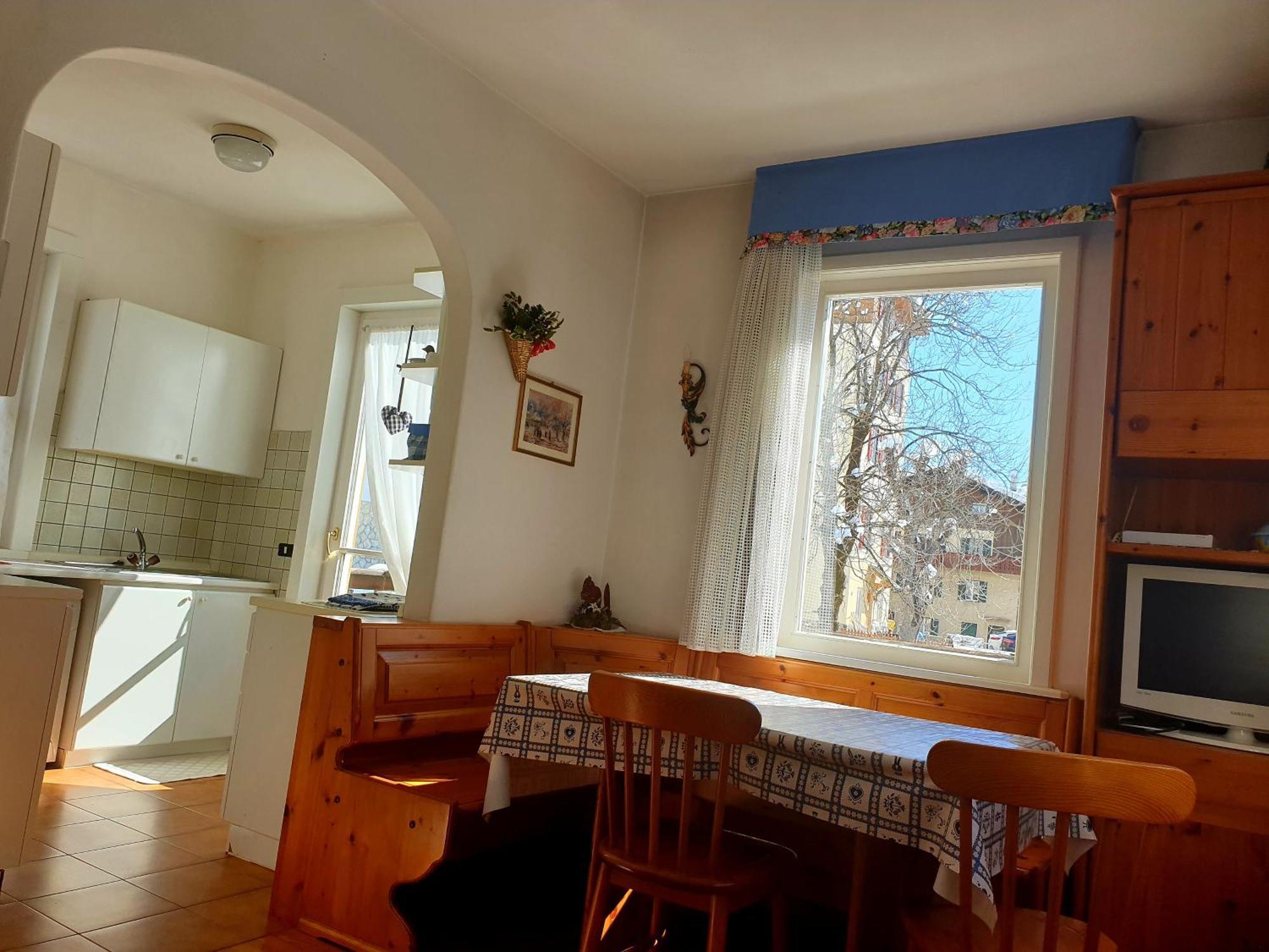 Luminoso Ed Accogliente, Centralissimo Appartamento Indipendente 科尔蒂纳丹佩佐 外观 照片